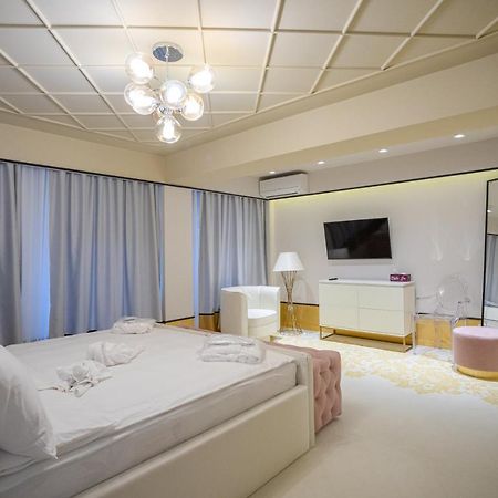 Epoca Central Boutique كرايوفا المظهر الخارجي الصورة